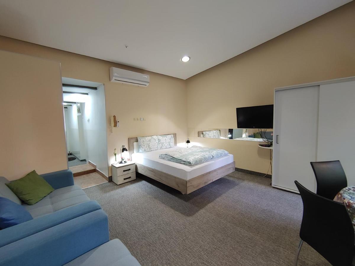 Apartment Danijela-City Centar بلغراد المظهر الخارجي الصورة